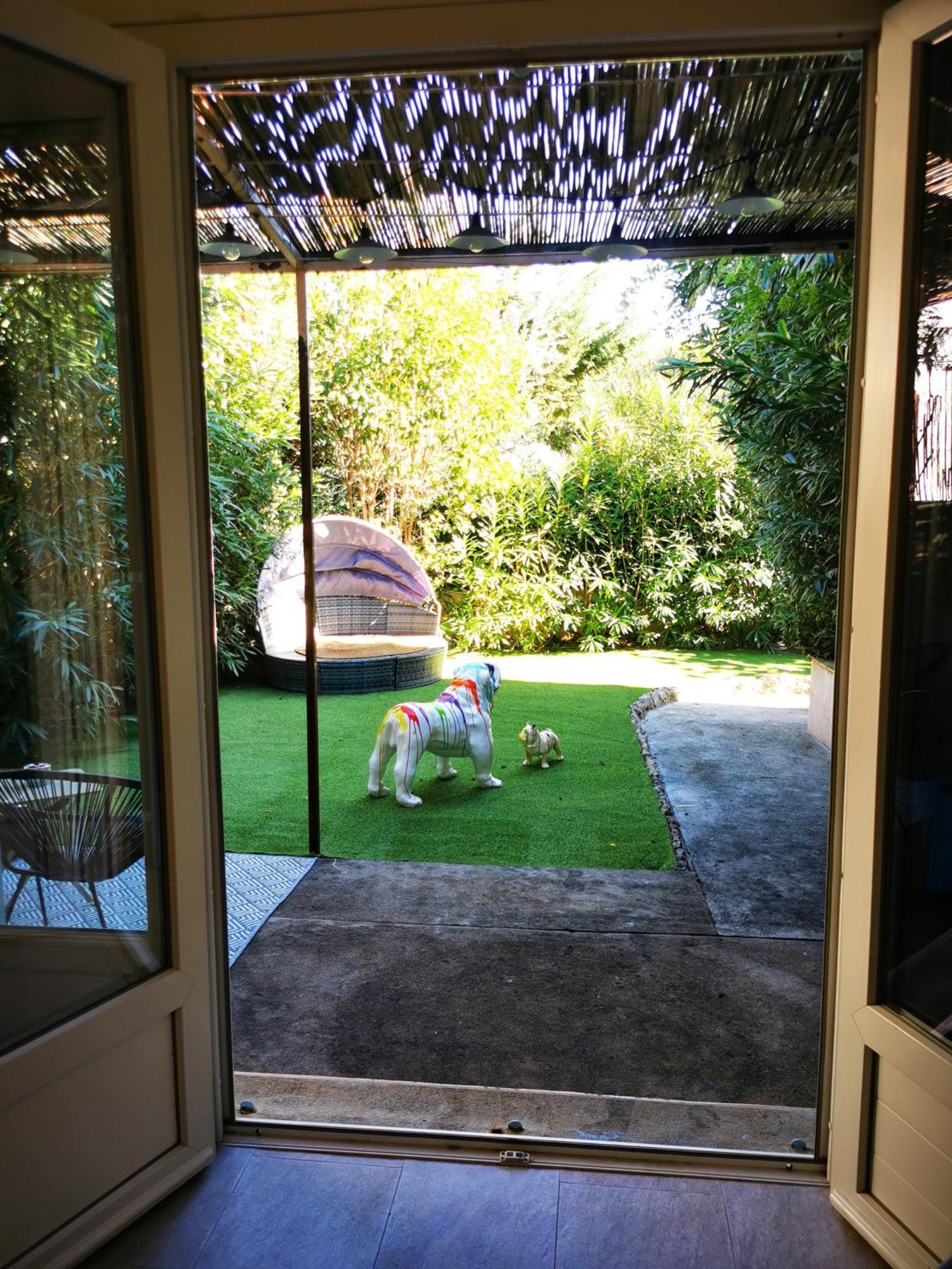 Appartement Jardin Privatif 300m De La
