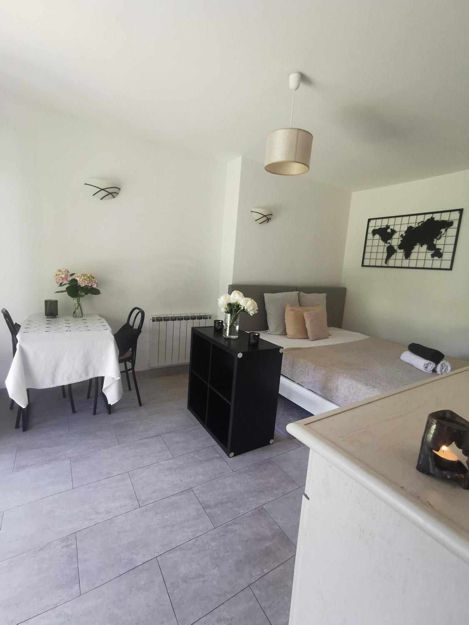 Apartment Jardin Privatif 300m De La