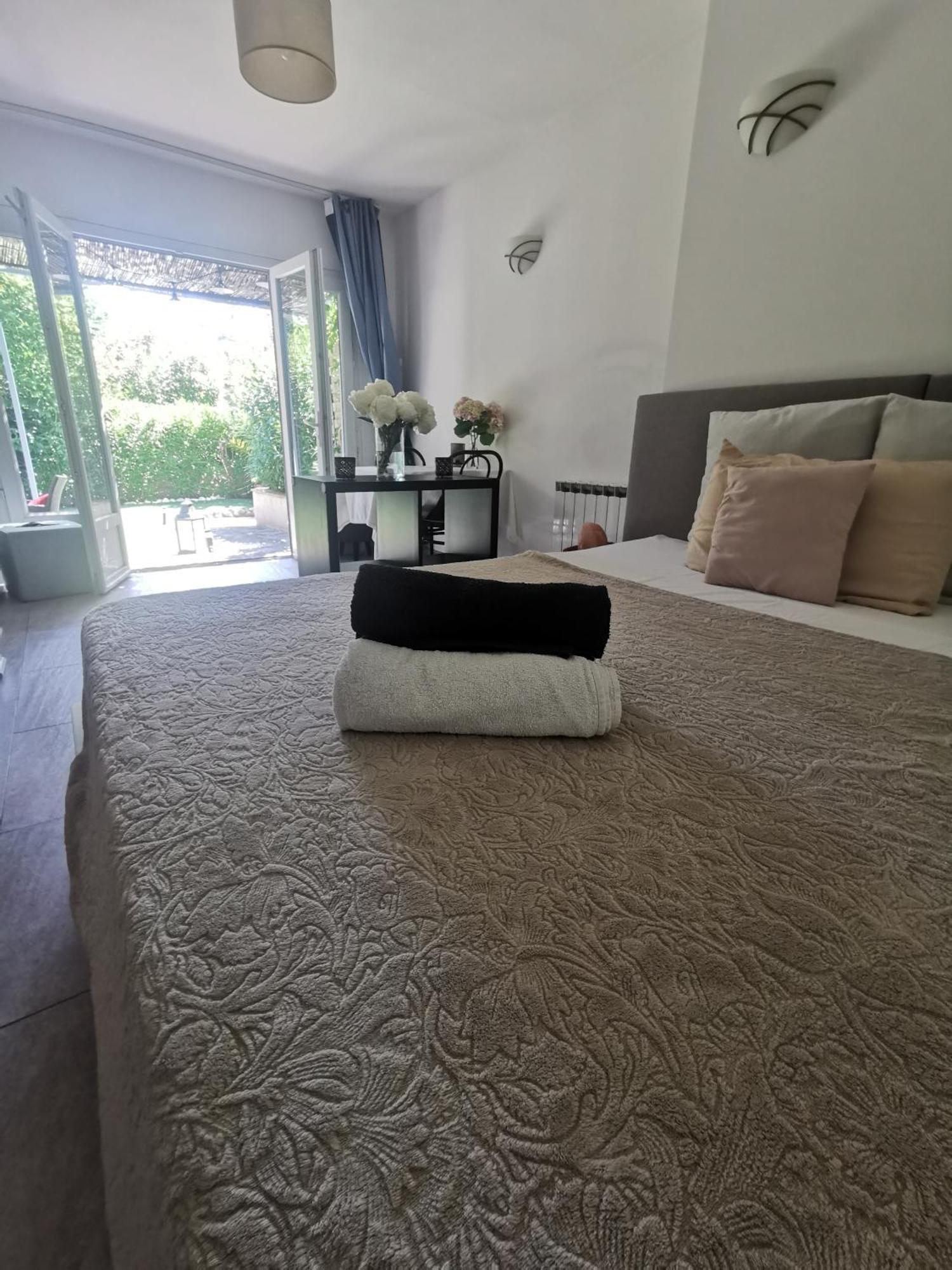 Apartment Jardin Privatif 300m De La *